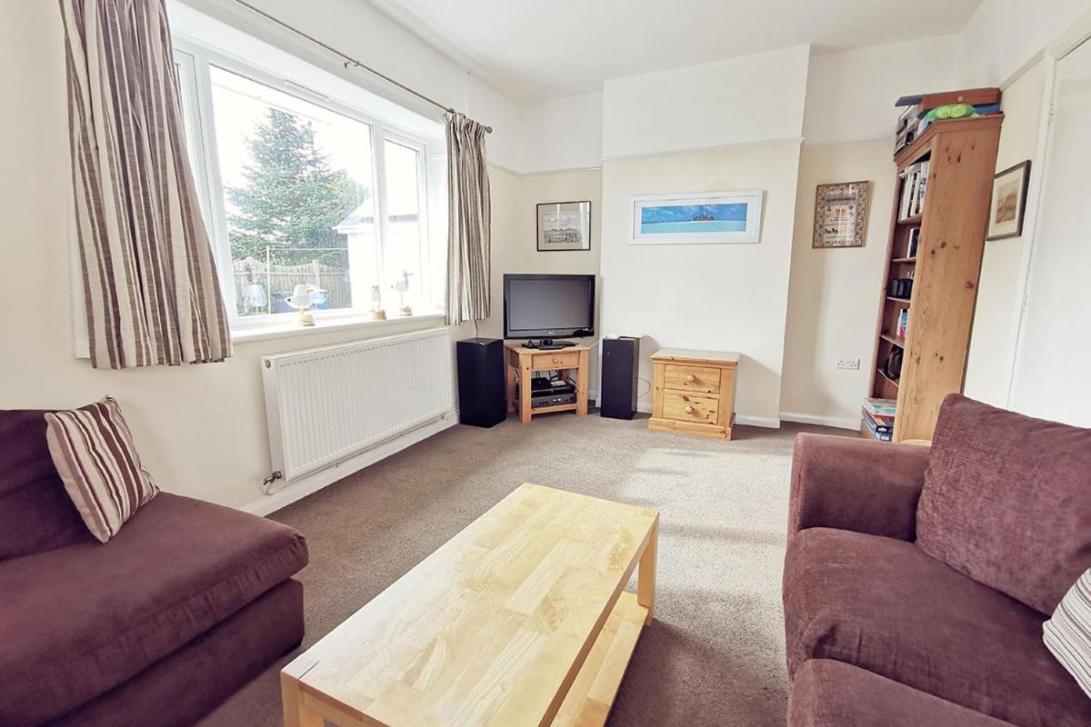 Cae Grugog Cottage-3 Bed-Sleeps 6-Ground Floor Bathroom 트리어더 외부 사진