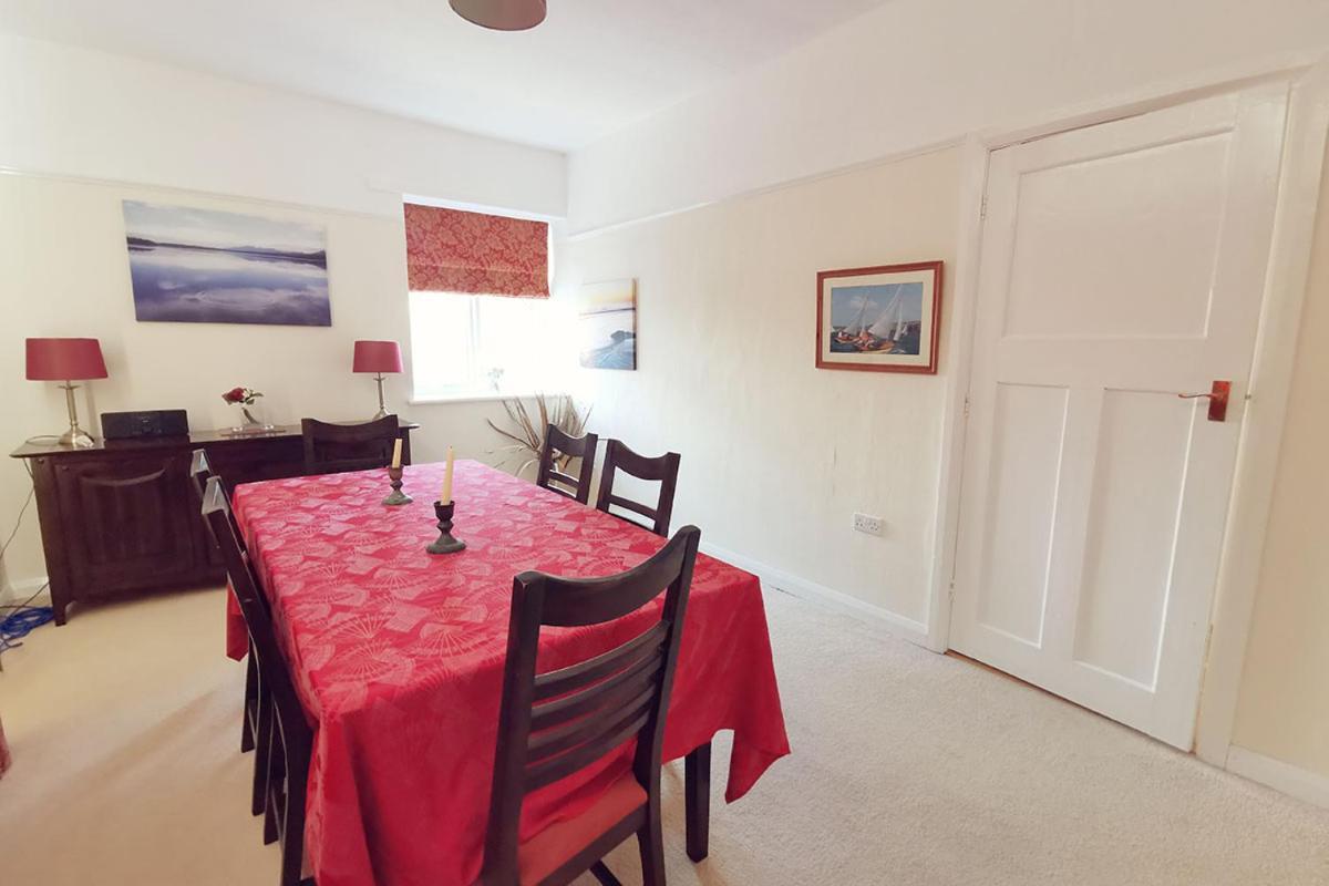 Cae Grugog Cottage-3 Bed-Sleeps 6-Ground Floor Bathroom 트리어더 외부 사진