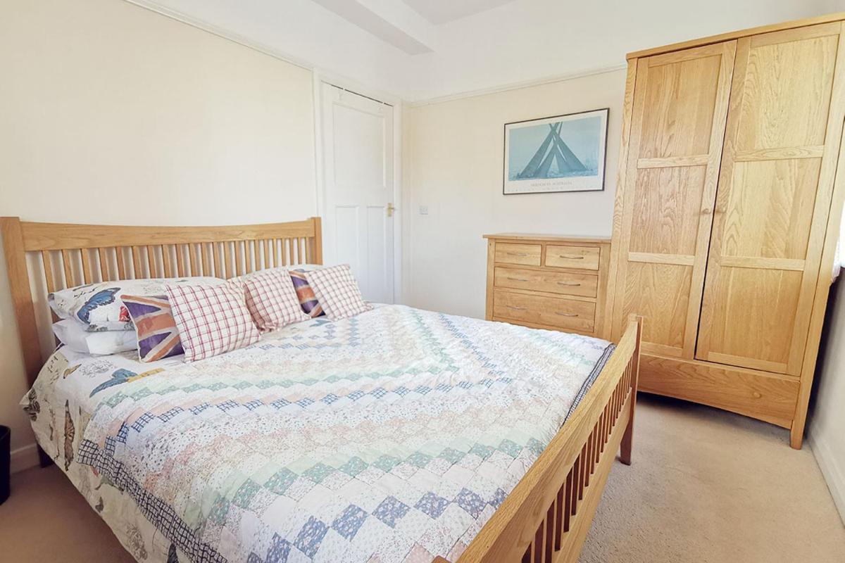 Cae Grugog Cottage-3 Bed-Sleeps 6-Ground Floor Bathroom 트리어더 외부 사진