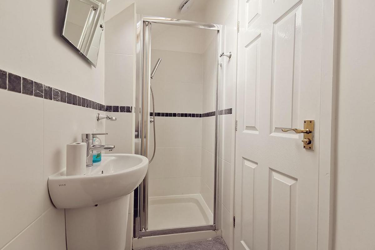 Cae Grugog Cottage-3 Bed-Sleeps 6-Ground Floor Bathroom 트리어더 외부 사진